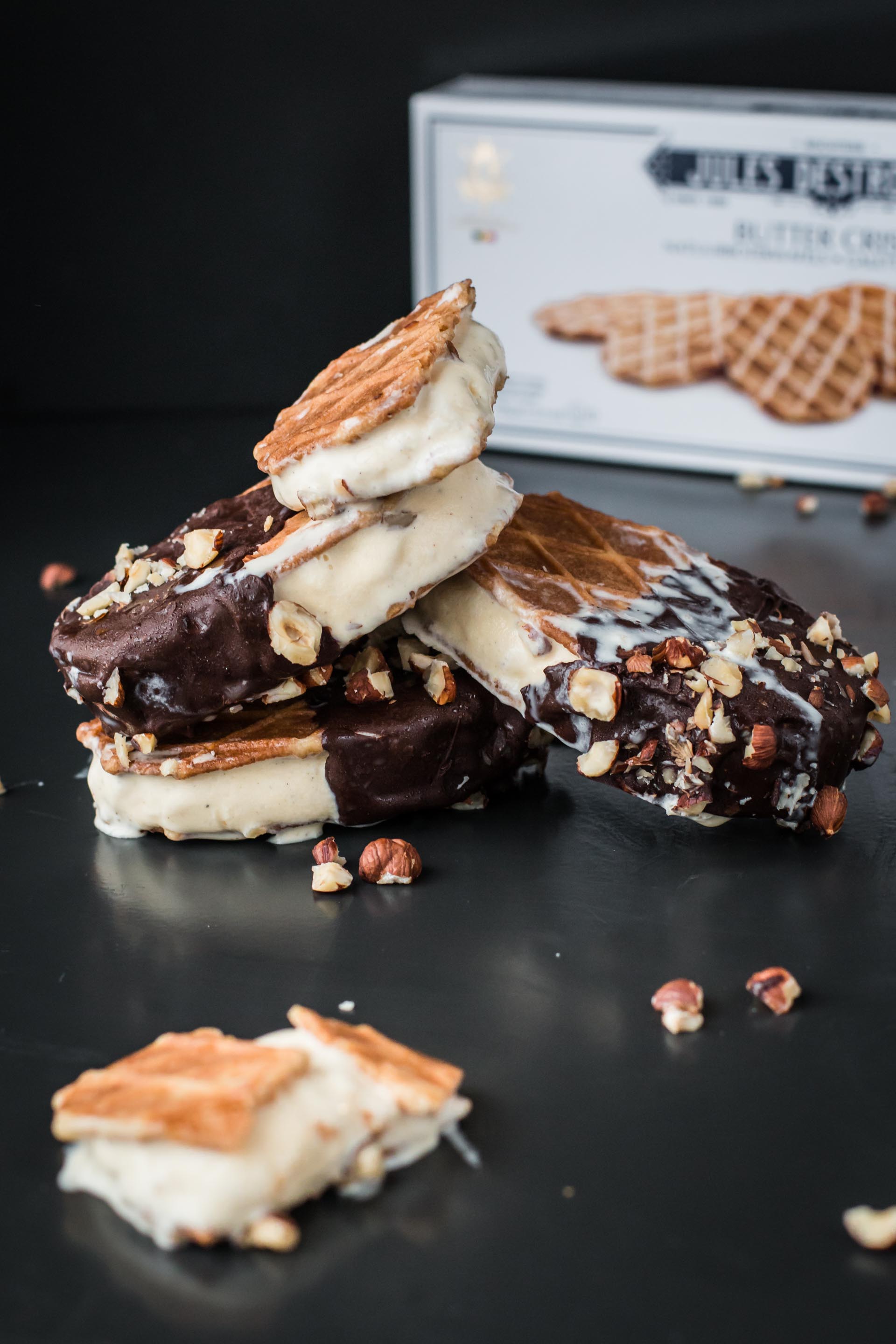 Eiswaffel mit Schokolade